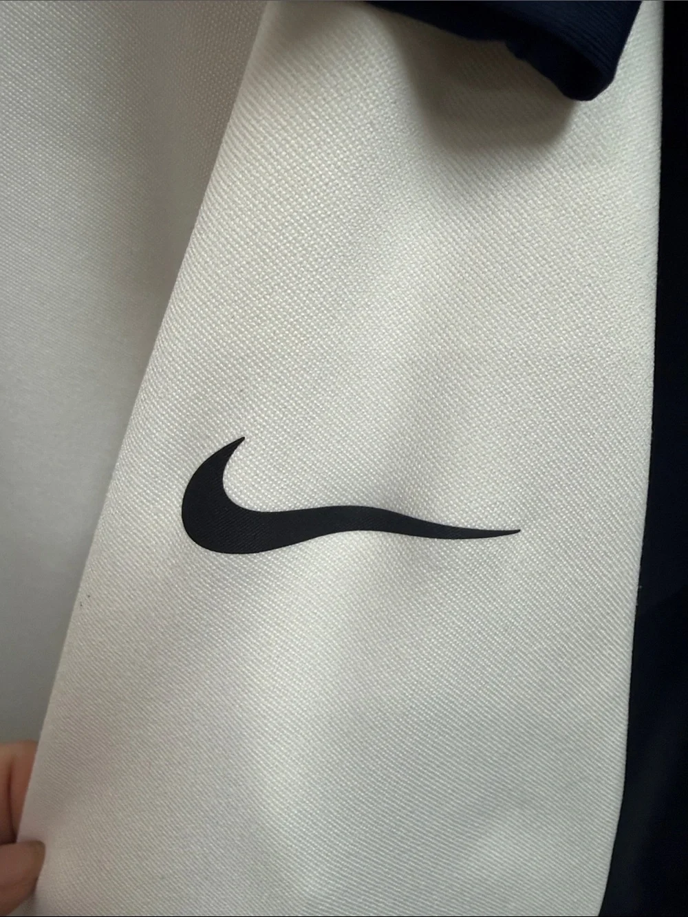 Nike Men’s White Half-Zip Performance Pullover